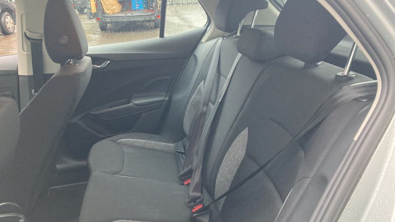 Skoda Fabia 1.0 MPI 80 SE Comfort 5dr Petrol Hatchback